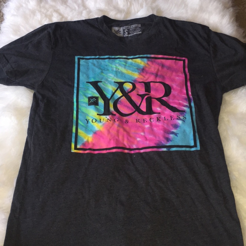 Young & Reckless Tee✨